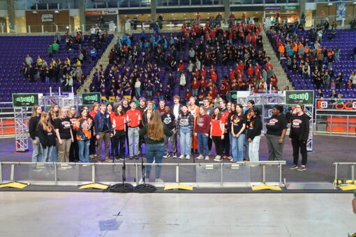 2024 USA National Anthem choir sings.